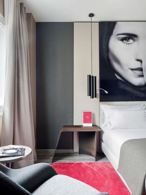 thumbnail: Room