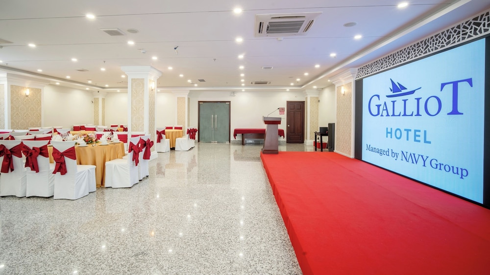Banquet hall