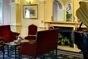 thumbnail: Lounge