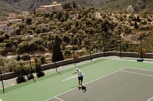 thumbnail: Tennis court