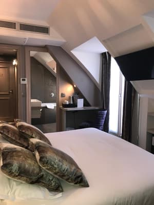 thumbnail: Room