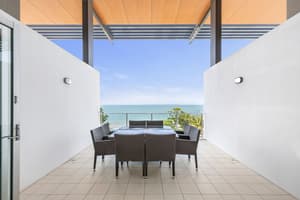 thumbnail: Balcony
