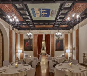 thumbnail: Restaurant