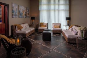thumbnail: Lounge