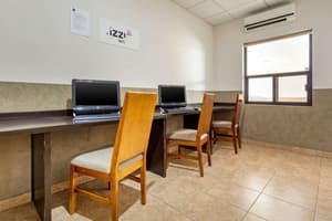 thumbnail: Business center