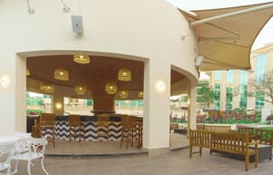 thumbnail: Poolside bar