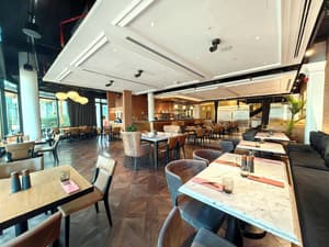 thumbnail: Restaurant