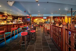 thumbnail: Restaurant