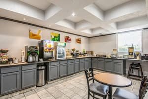 thumbnail: Breakfast area