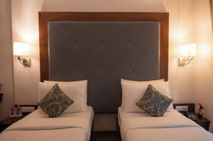 thumbnail: Room