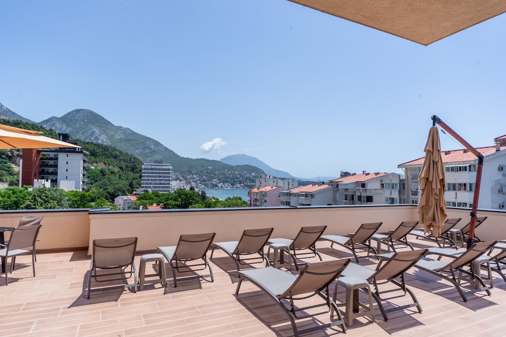 Rooftop terrace