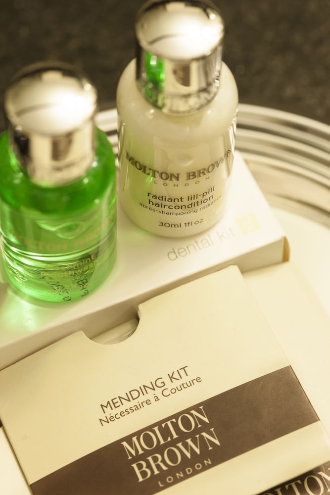 Bathroom amenities