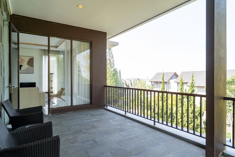 Courtyard view