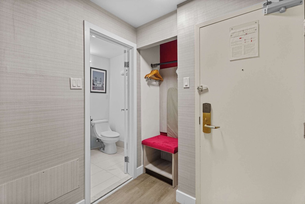 Room amenity