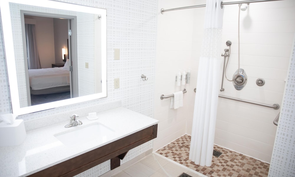 Bathroom shower