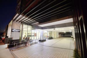 thumbnail: Exterior