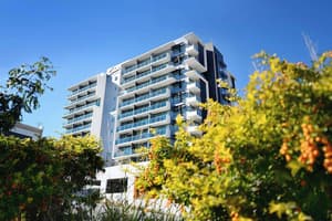 thumbnail: Exterior
