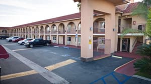 thumbnail: Exterior