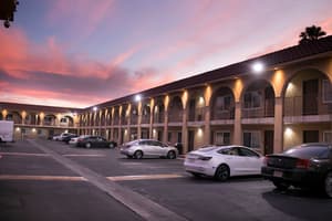 thumbnail: Front of property