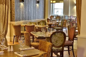thumbnail: Restaurant