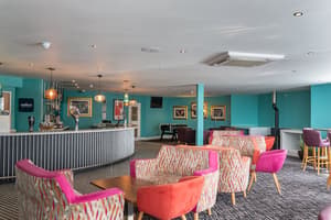thumbnail: Bar (on property)