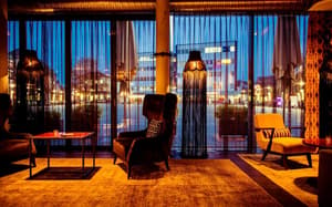 thumbnail: Bar (on property)