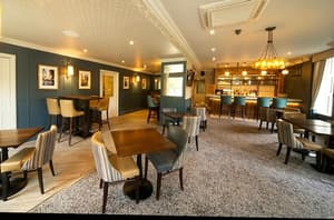 thumbnail: Bar (on property)
