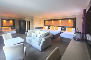 thumbnail: Room