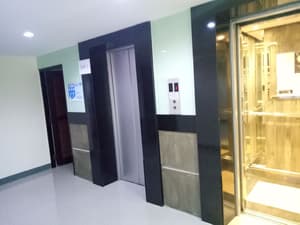 thumbnail: Elevator