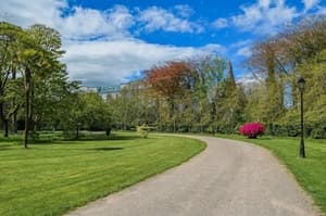 thumbnail: Front of property