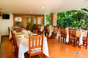 thumbnail: Restaurant