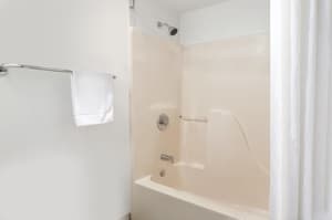 thumbnail: Bathroom shower