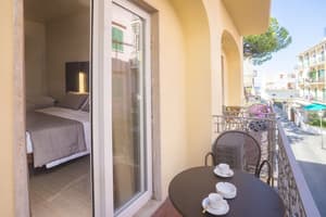 thumbnail: Balcony