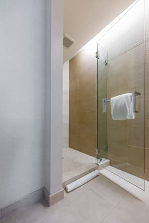 thumbnail: Bathroom shower