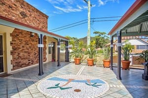 thumbnail: Property grounds