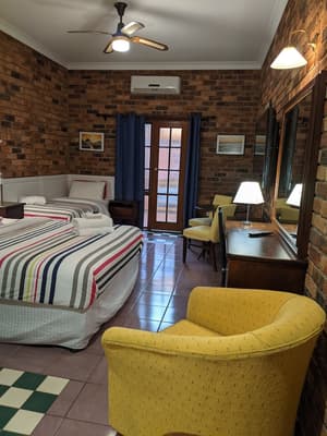 thumbnail: Room