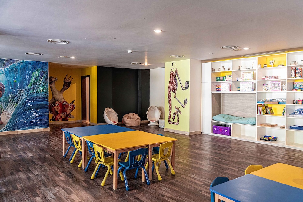 Children's play area - indoor
