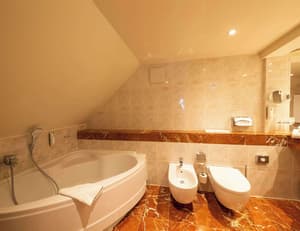 thumbnail: Bathroom