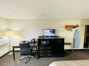 thumbnail: Front of property