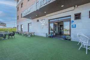 thumbnail: Terrace/patio