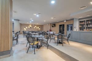 thumbnail: Reception hall
