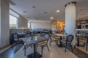 thumbnail: Coffee shop