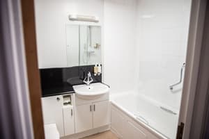 thumbnail: Bathroom