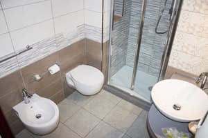 thumbnail: Bathroom shower