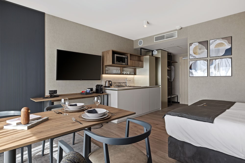Private kitchenette