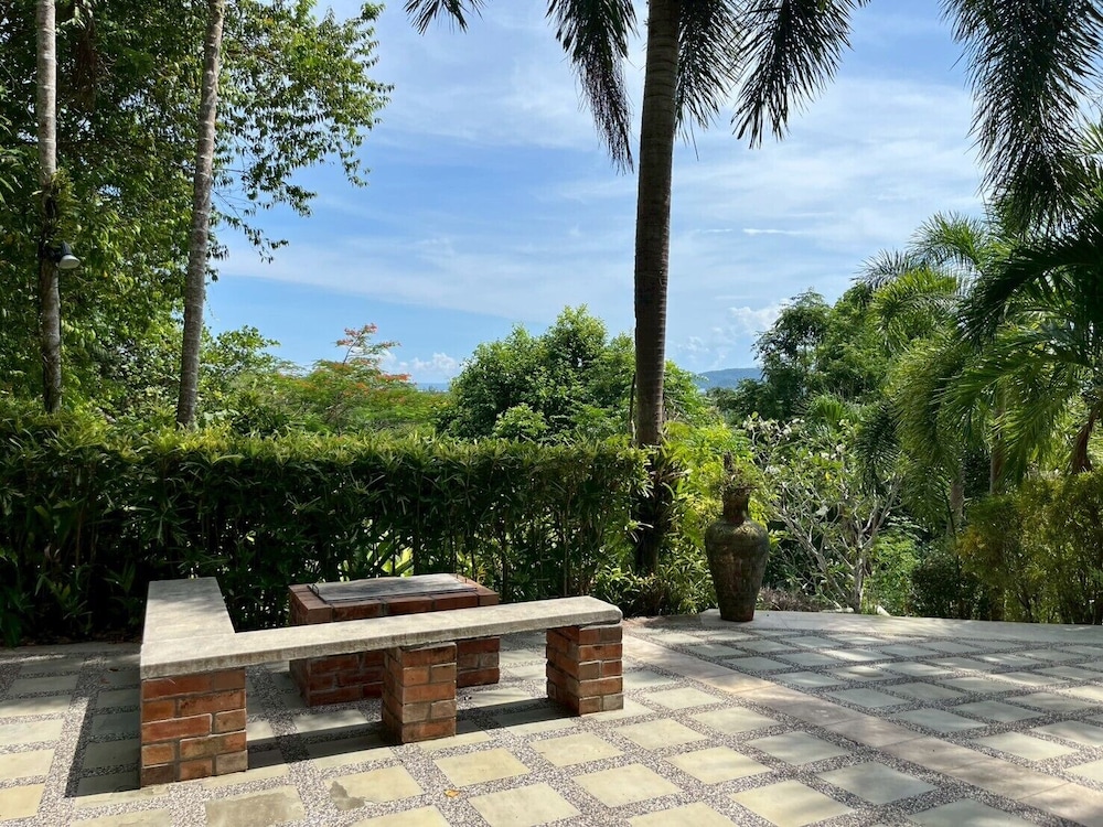 BBQ/picnic area