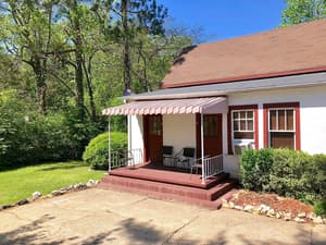thumbnail: Exterior