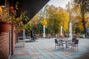 thumbnail: BBQ/picnic area