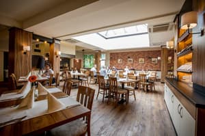 thumbnail: Restaurant