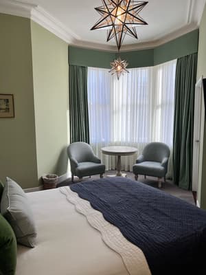 thumbnail: Room